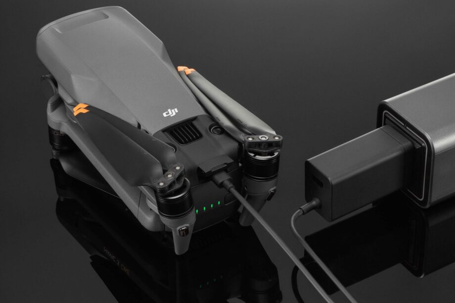 DJI 65W Portable Charger (EU version)