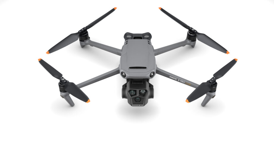 DJI Mavic 3 Pro Cine Premium Combo (DJI RC Pro)