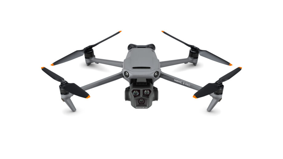 DJI Mavic 3 Pro Fly More Combo (DJI RC)