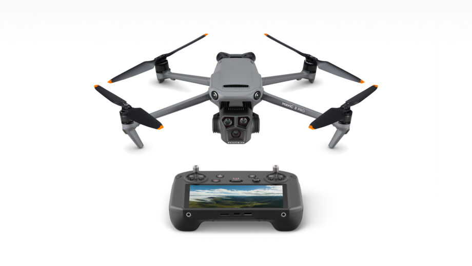 DJI Mavic 3 Pro Fly More Combo (DJI RC Pro)
