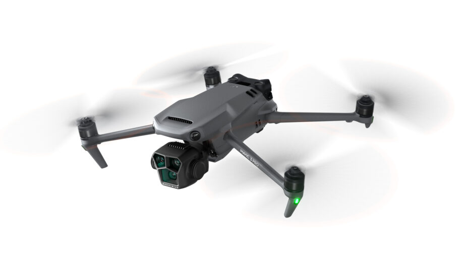 DJI Mavic 3 Pro Fly More Combo (DJI RC)