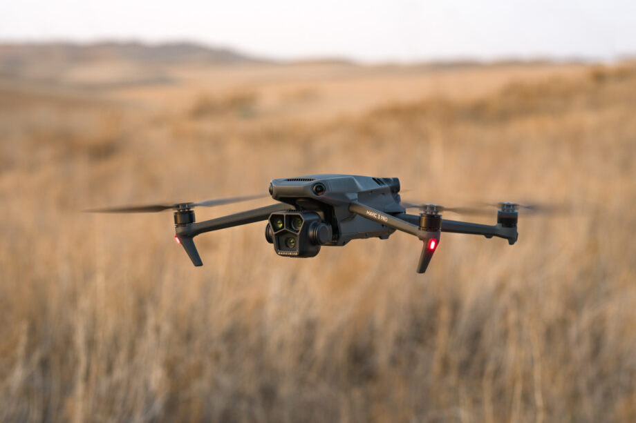 DJI Mavic 3 Pro Fly More Combo (DJI RC)