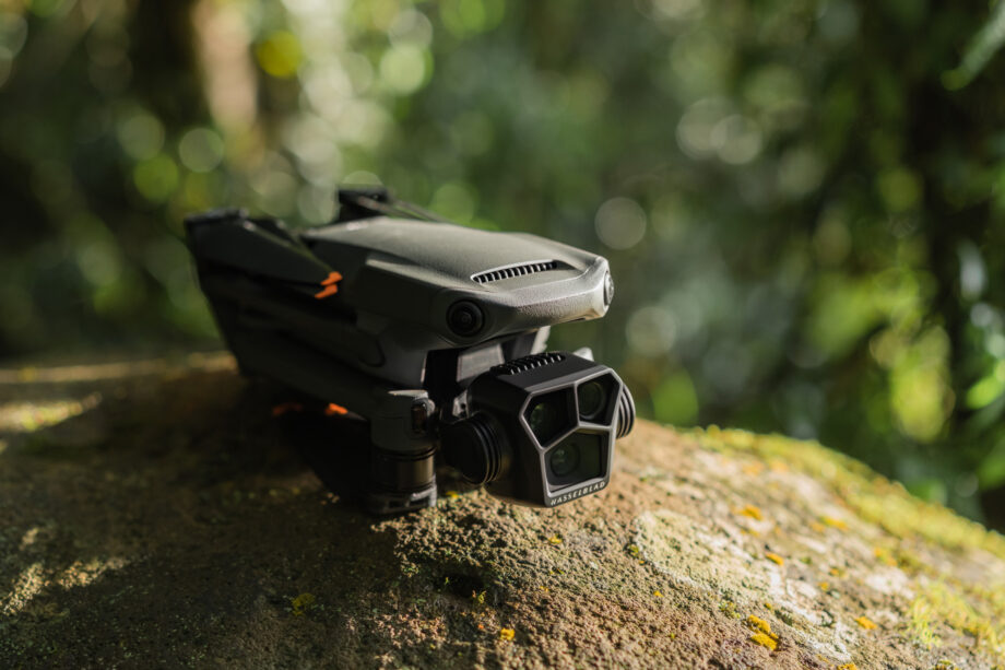 DJI Mavic 3 Pro Fly More Combo (DJI RC Pro)